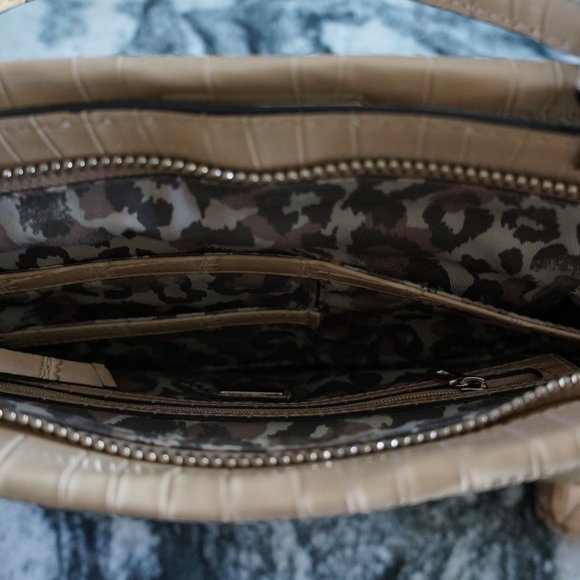 GUESS Women's Georgie Satchel Nut Handbag with matching wallet. - Picture 6 of 14